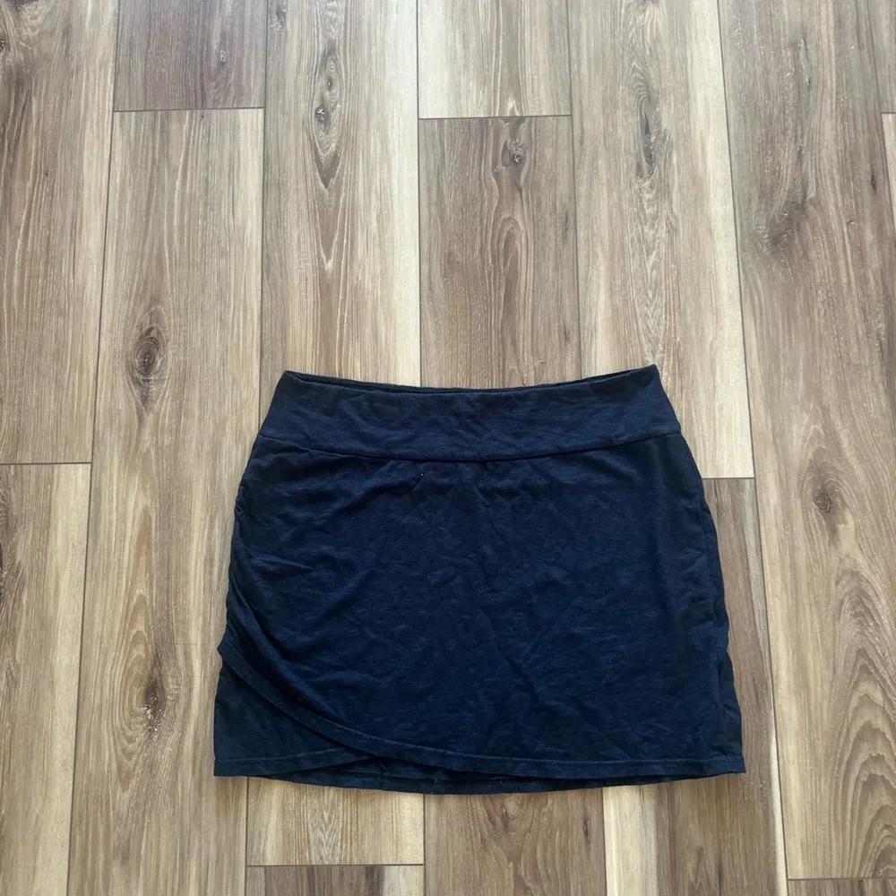 Columbia Women's rocky ridge II Skirt size large